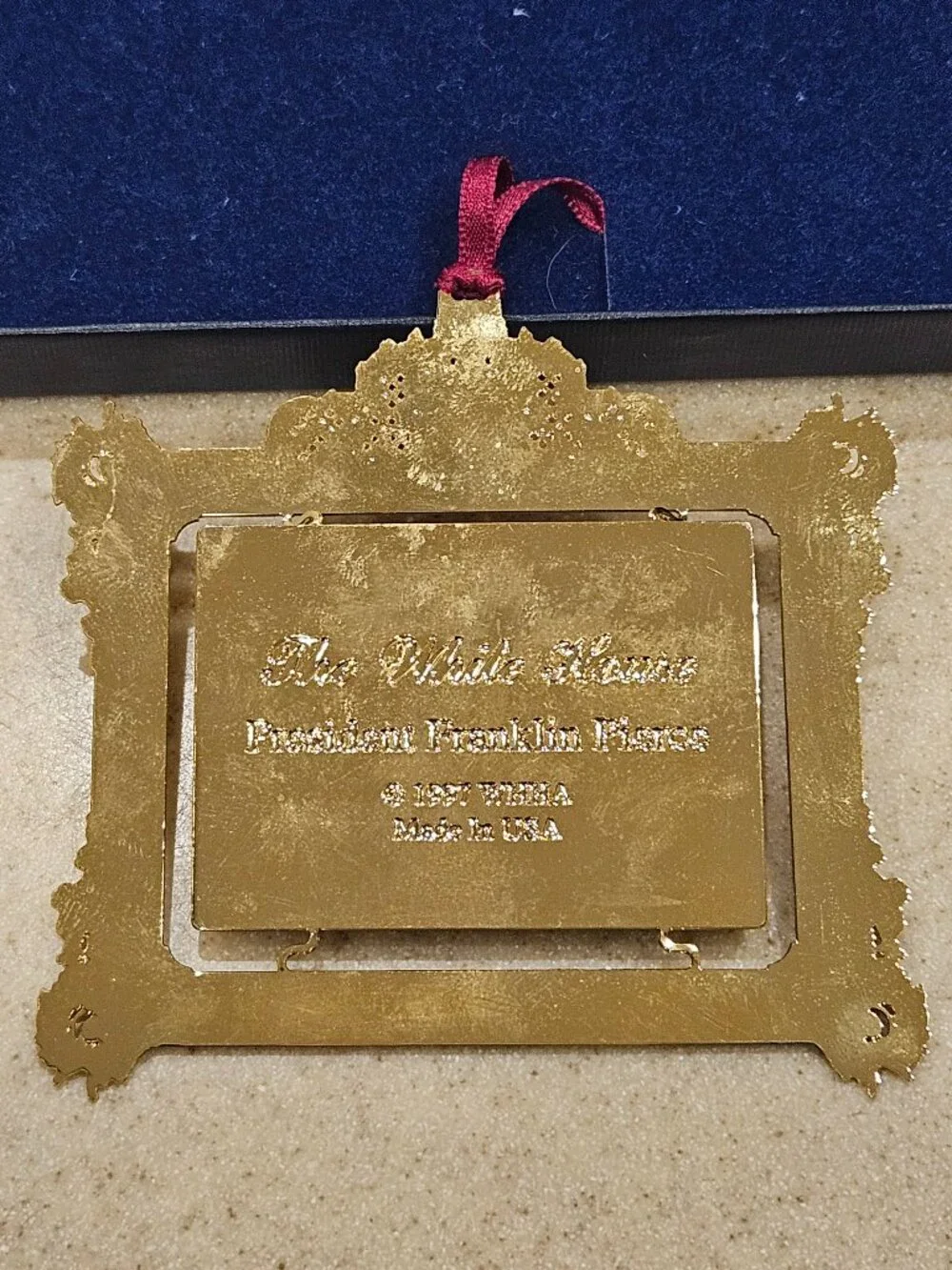 1997 THE WHITE HOUSE HISTORICAL ASSOCIATION CHRISTMAS HOLIDAY ANNUAL ORNAMENT